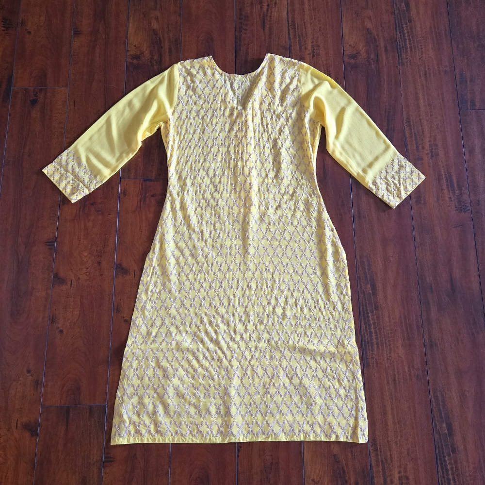 Embroidered Yellow Top Shirt Long Kurti Viscose Lace Floral Buttons Size S/M - Picture 5 of 6